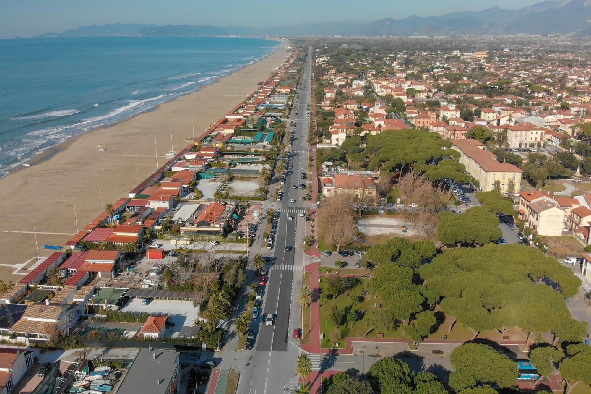 Villa Clara Few Km From The Sea - Happy Rentals Pietrasanta Exterior photo